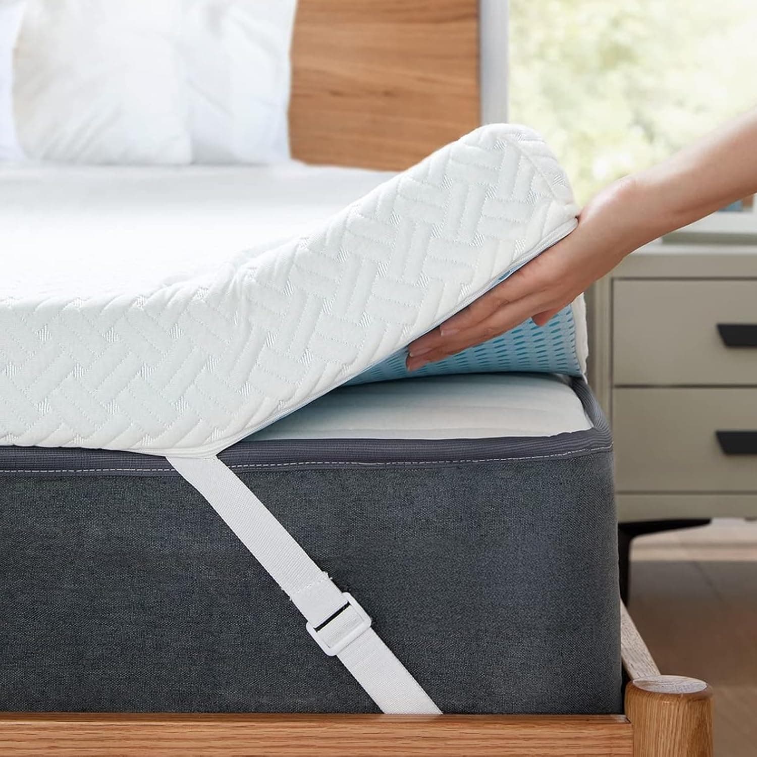 PERLECARE 2" Cooling Bamboo Memory Foam Mattress Topper for Back Pain